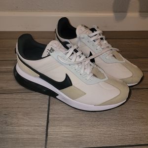 Nike Air Max Pre-Day LX
